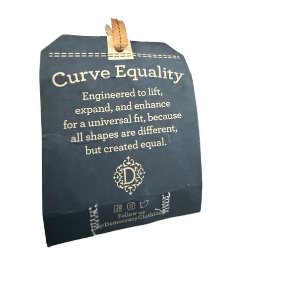 Democracy Women's Ab Solution Bermuda Short Sz 0 NWT - Picture 7 of 12